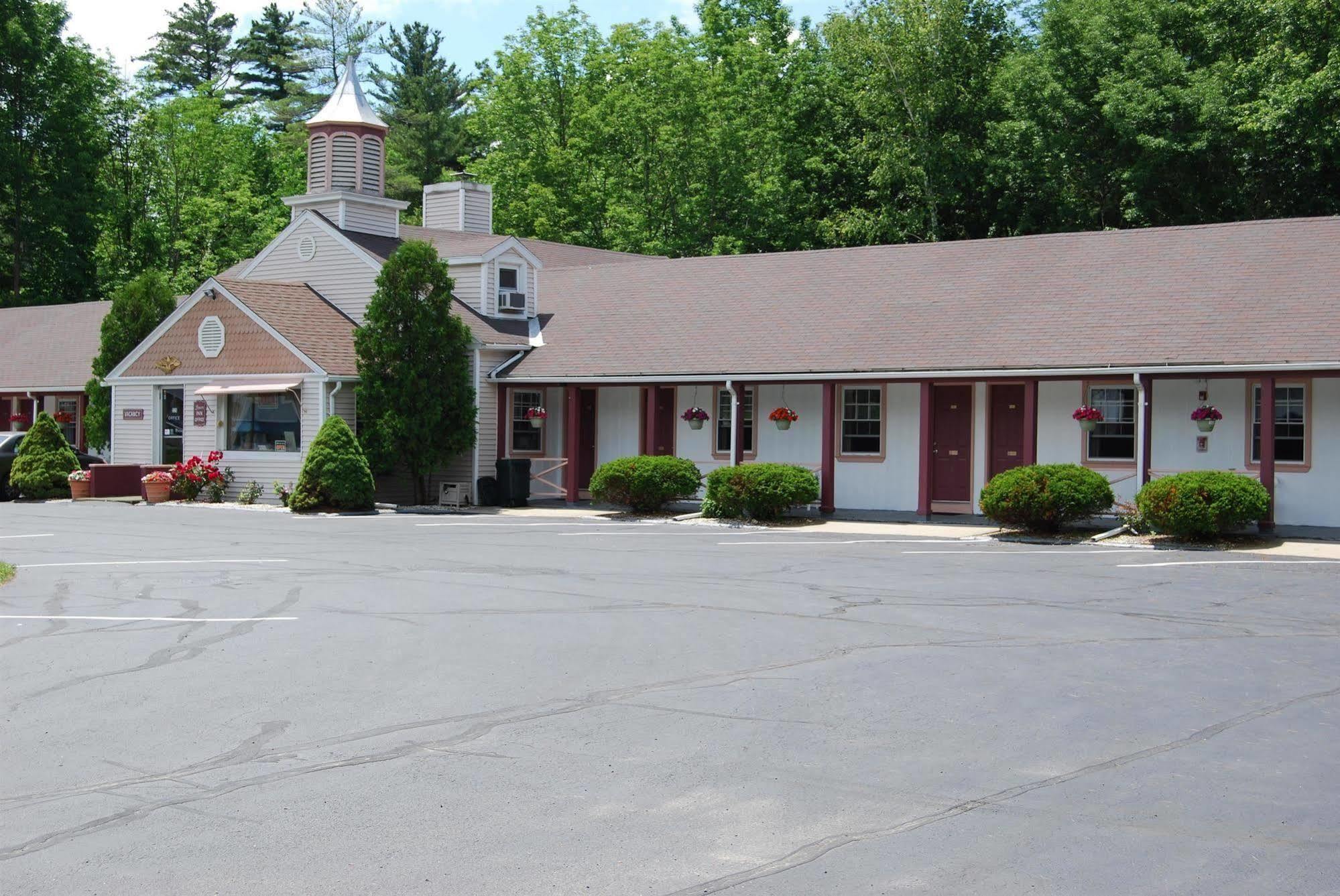 Lenox Inn Exterior foto